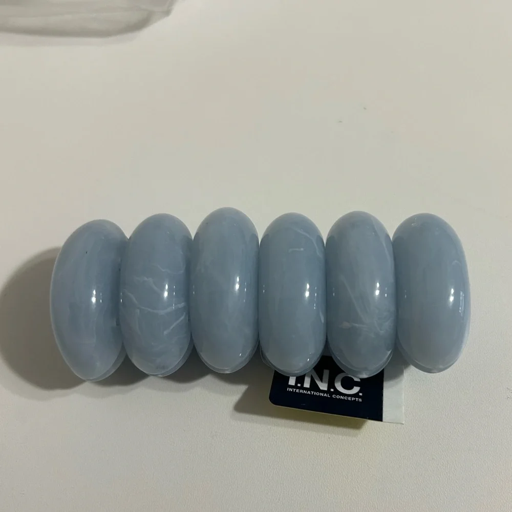 NWT Inc. Blue Shell Bracelet
